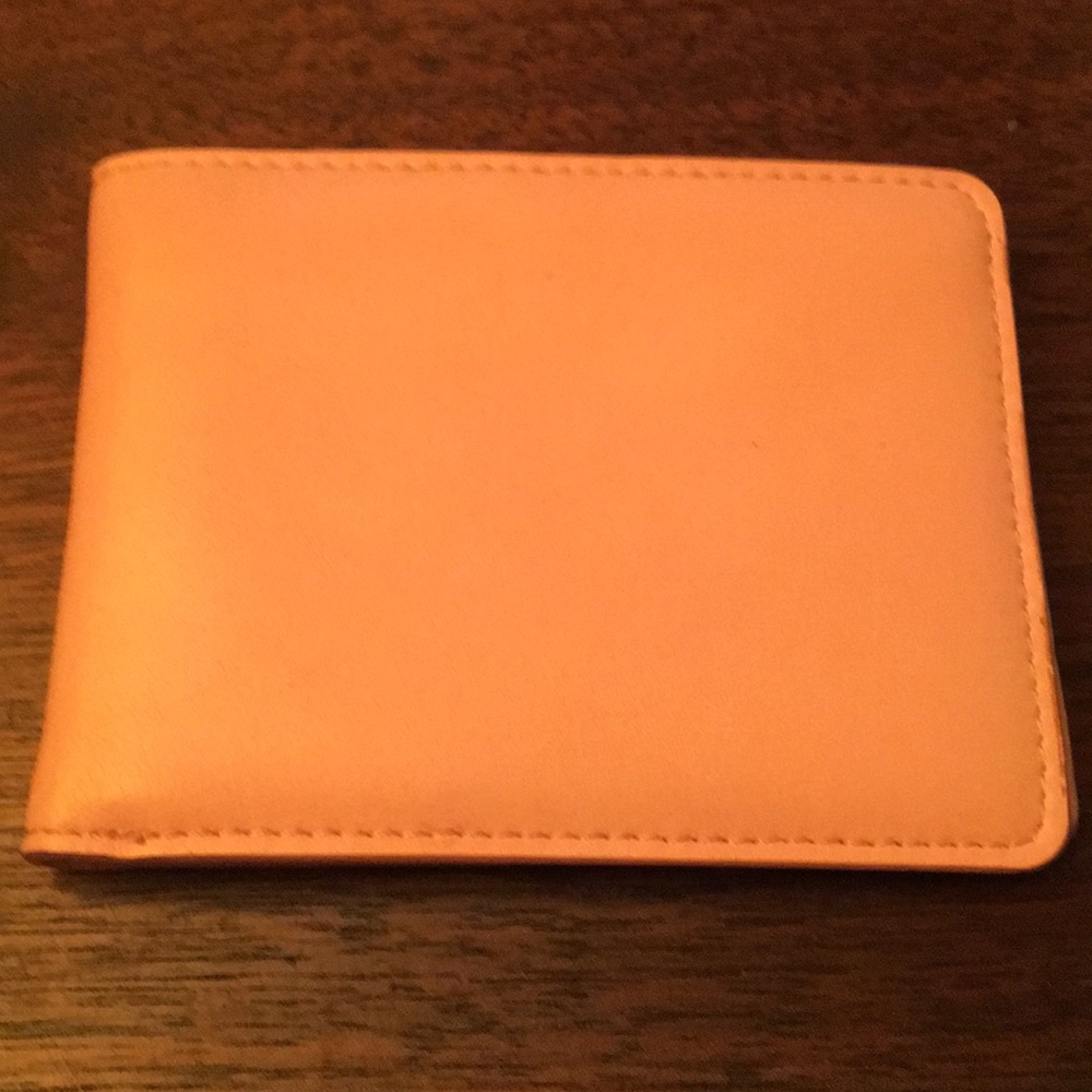 His sumo Pino Leather Bifold Wallet Like New Cute!